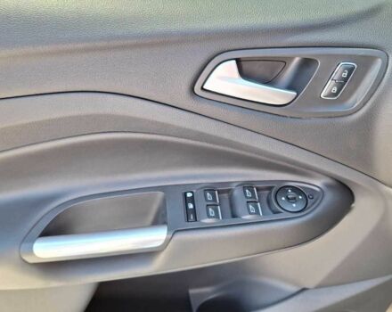 Серый Форд Куга, объемом двигателя 2 л и пробегом 145 тыс. км за 15700 $, фото 12 на Automoto.ua