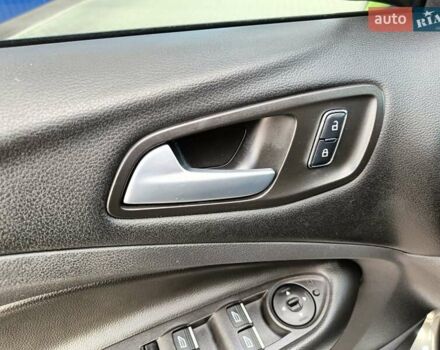 Серый Форд Куга, объемом двигателя 2 л и пробегом 140 тыс. км за 16500 $, фото 18 на Automoto.ua