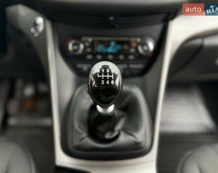 Серый Форд Куга, объемом двигателя 2 л и пробегом 130 тыс. км за 14800 $, фото 50 на Automoto.ua