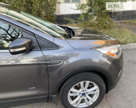 Серый Форд Куга, объемом двигателя 2 л и пробегом 161 тыс. км за 17500 $, фото 21 на Automoto.ua