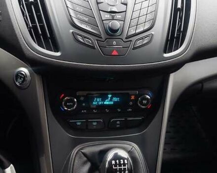 Сірий Форд Куга, об'ємом двигуна 2 л та пробігом 130 тис. км за 15500 $, фото 29 на Automoto.ua