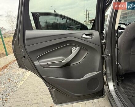 Серый Форд Куга, объемом двигателя 2 л и пробегом 130 тыс. км за 14800 $, фото 56 на Automoto.ua