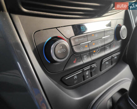 Форд Куга 2016 у Львові на Automoto.ua Сірий Форд Куга, об'ємом двигуна 2 л та пробігом 173 тис. км за 20000 $, фото 10 на Automoto.ua