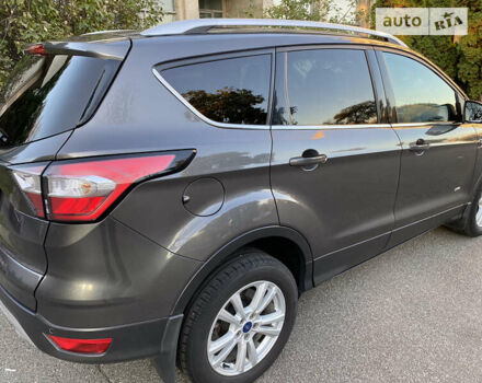 Серый Форд Куга, объемом двигателя 2 л и пробегом 161 тыс. км за 17500 $, фото 17 на Automoto.ua