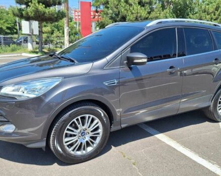 Серый Форд Куга, объемом двигателя 2 л и пробегом 145 тыс. км за 15700 $, фото 1 на Automoto.ua