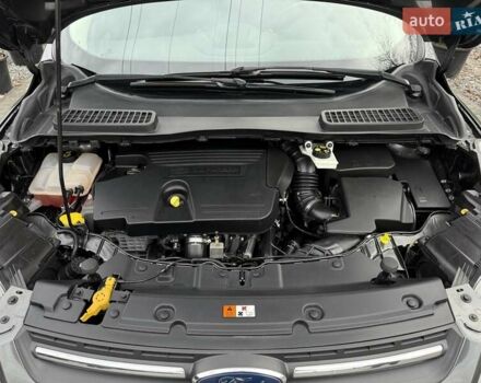 Серый Форд Куга, объемом двигателя 2 л и пробегом 130 тыс. км за 14800 $, фото 59 на Automoto.ua
