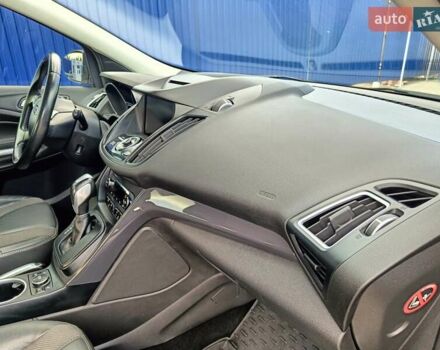 Серый Форд Куга, объемом двигателя 2 л и пробегом 140 тыс. км за 16500 $, фото 49 на Automoto.ua