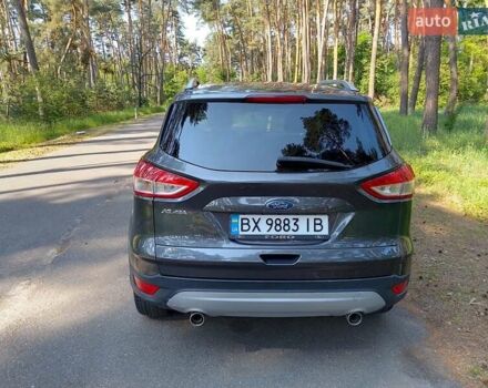Серый Форд Куга, объемом двигателя 2 л и пробегом 207 тыс. км за 16300 $, фото 4 на Automoto.ua
