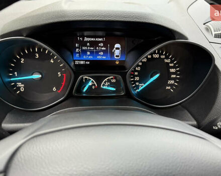 Серый Форд Куга, объемом двигателя 2 л и пробегом 221 тыс. км за 14700 $, фото 8 на Automoto.ua