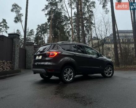 Сірий Форд Куга, об'ємом двигуна 2 л та пробігом 199 тис. км за 16300 $, фото 4 на Automoto.ua