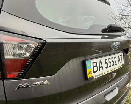 Серый Форд Куга, объемом двигателя 2 л и пробегом 221 тыс. км за 14700 $, фото 19 на Automoto.ua