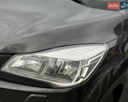 Серый Форд Куга, объемом двигателя 2 л и пробегом 130 тыс. км за 14800 $, фото 21 на Automoto.ua