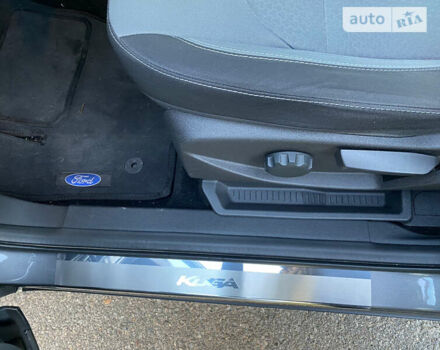 Серый Форд Куга, объемом двигателя 2 л и пробегом 161 тыс. км за 17500 $, фото 10 на Automoto.ua