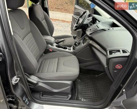 Серый Форд Куга, объемом двигателя 2 л и пробегом 130 тыс. км за 14800 $, фото 32 на Automoto.ua