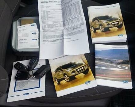 Сірий Форд Куга, об'ємом двигуна 2 л та пробігом 130 тис. км за 15500 $, фото 57 на Automoto.ua