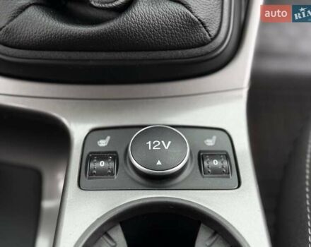 Серый Форд Куга, объемом двигателя 2 л и пробегом 130 тыс. км за 14800 $, фото 46 на Automoto.ua