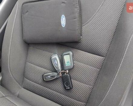 Серый Форд Куга, объемом двигателя 2 л и пробегом 130 тыс. км за 14850 $, фото 60 на Automoto.ua