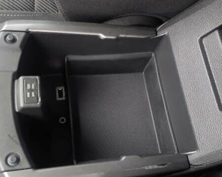 Сірий Форд Куга, об'ємом двигуна 2 л та пробігом 130 тис. км за 15500 $, фото 35 на Automoto.ua