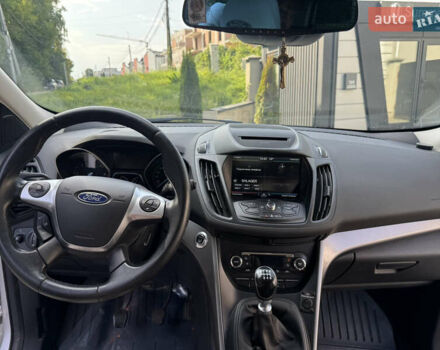 Форд Куга 2016 в Львове на Automoto.ua Серый Форд Куга, объемом двигателя 2 л и пробегом 186 тыс. км за 15999 $, фото 24 на Automoto.ua