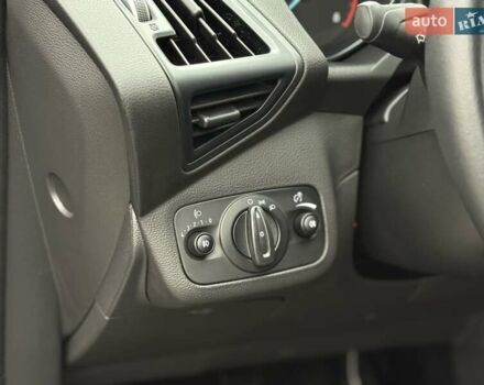 Серый Форд Куга, объемом двигателя 2 л и пробегом 130 тыс. км за 14800 $, фото 43 на Automoto.ua