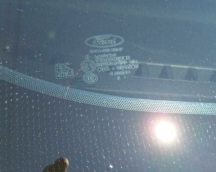 Серый Форд Куга, объемом двигателя 2 л и пробегом 145 тыс. км за 15700 $, фото 21 на Automoto.ua