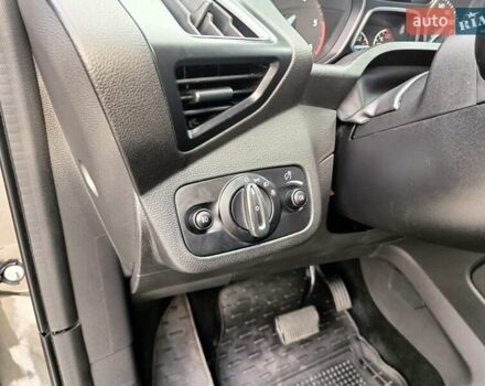 Серый Форд Куга, объемом двигателя 2 л и пробегом 140 тыс. км за 16500 $, фото 19 на Automoto.ua