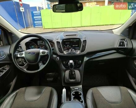 Серый Форд Куга, объемом двигателя 2 л и пробегом 140 тыс. км за 16500 $, фото 55 на Automoto.ua