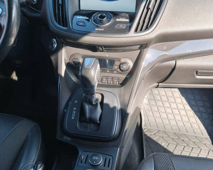 Сірий Форд Куга, об'ємом двигуна 2 л та пробігом 196 тис. км за 15500 $, фото 6 на Automoto.ua