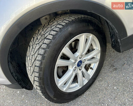 Сірий Форд Куга, об'ємом двигуна 2 л та пробігом 117 тис. км за 16999 $, фото 37 на Automoto.ua