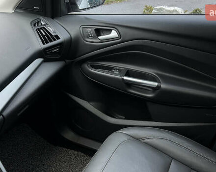 Серый Форд Куга, объемом двигателя 2 л и пробегом 189 тыс. км за 16500 $, фото 15 на Automoto.ua