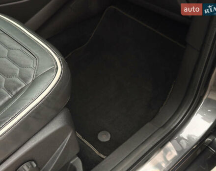 Сірий Форд Куга, об'ємом двигуна 2 л та пробігом 123 тис. км за 23800 $, фото 65 на Automoto.ua