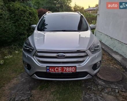 Форд Куга 2017 в Золочев на Automoto.ua Серый Форд Куга, объемом двигателя 2 л и пробегом 188 тыс. км за 16400 $, фото 1 на Automoto.ua