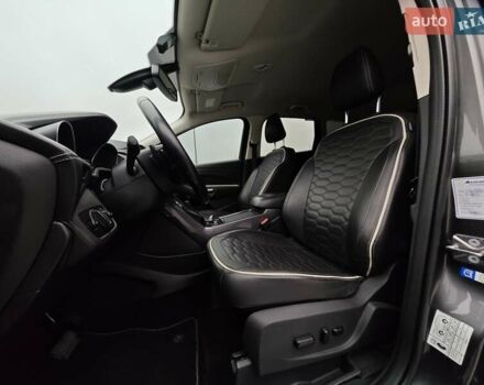 Сірий Форд Куга, об'ємом двигуна 2 л та пробігом 123 тис. км за 23800 $, фото 36 на Automoto.ua