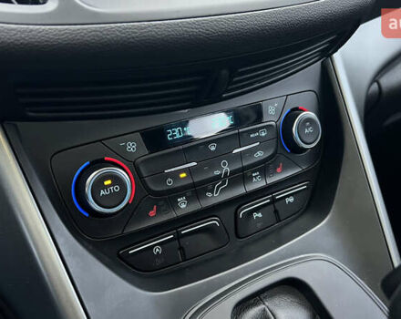 Серый Форд Куга, объемом двигателя 2 л и пробегом 189 тыс. км за 16500 $, фото 12 на Automoto.ua