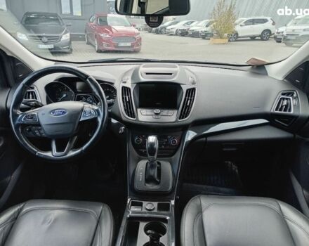 Форд Куга 2017 у Львові на Automoto.ua Сірий Форд Куга, об'ємом двигуна 2 л та пробігом 115 тис. км за 19680 $, фото 6 на Automoto.ua