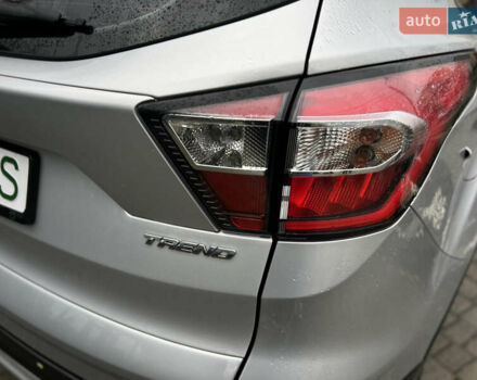 Серый Форд Куга, объемом двигателя 2 л и пробегом 189 тыс. км за 16500 $, фото 7 на Automoto.ua