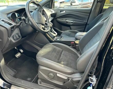 Форд Куга 2017 в Черновцах на Automoto.ua Серый Форд Куга, объемом двигателя 2 л и пробегом 61 тыс. км за 12400 $, фото 6 на Automoto.ua