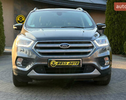 Форд Куга 2017 в Львове на Automoto.ua Серый Форд Куга, объемом двигателя 2 л и пробегом 115 тыс. км за 21150 $, фото 1 на Automoto.ua