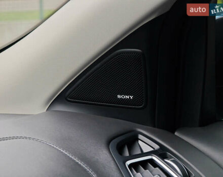 Сірий Форд Куга, об'ємом двигуна 2 л та пробігом 123 тис. км за 23800 $, фото 32 на Automoto.ua