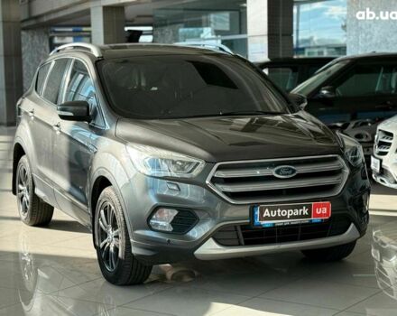 Форд Куга 2017 в Одессе на Automoto.ua Серый Форд Куга, объемом двигателя 2 л и пробегом 270 тыс. км за 12990 $, фото 2 на Automoto.ua