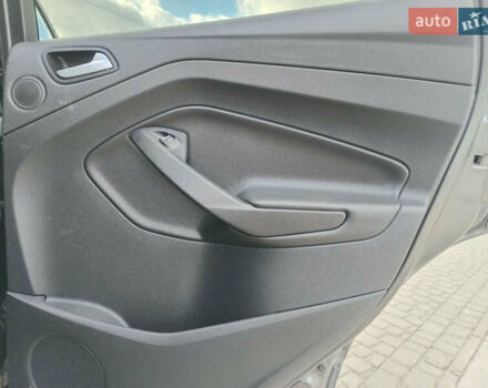 Серый Форд Куга, объемом двигателя 2 л и пробегом 115 тыс. км за 19680 $, фото 7 на Automoto.ua