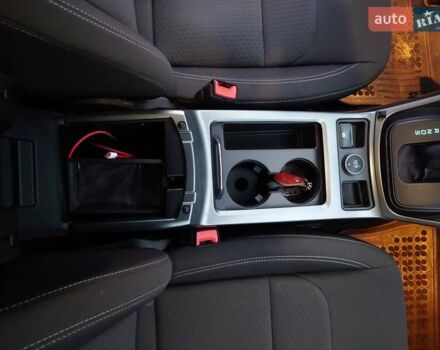 Серый Форд Куга, объемом двигателя 2 л и пробегом 95 тыс. км за 16900 $, фото 26 на Automoto.ua