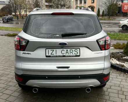 Серый Форд Куга, объемом двигателя 2 л и пробегом 189 тыс. км за 16500 $, фото 5 на Automoto.ua