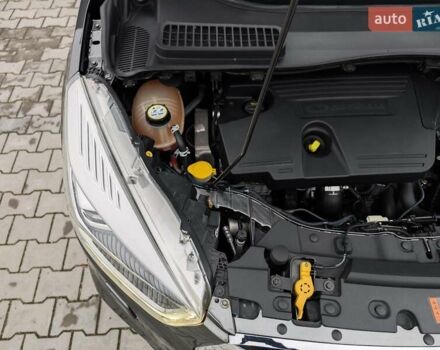 Сірий Форд Куга, об'ємом двигуна 2 л та пробігом 123 тис. км за 23800 $, фото 92 на Automoto.ua
