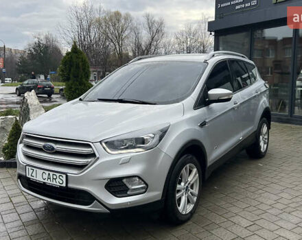 Серый Форд Куга, объемом двигателя 2 л и пробегом 189 тыс. км за 16500 $, фото 2 на Automoto.ua