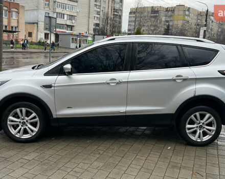 Серый Форд Куга, объемом двигателя 2 л и пробегом 189 тыс. км за 16500 $, фото 3 на Automoto.ua