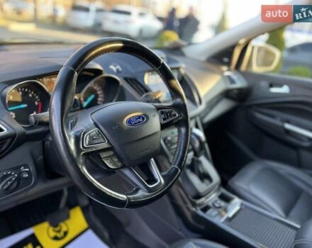 Форд Куга 2017 в Львове на Automoto.ua Серый Форд Куга, объемом двигателя 2 л и пробегом 115 тыс. км за 21150 $, фото 18 на Automoto.ua