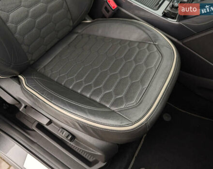 Сірий Форд Куга, об'ємом двигуна 2 л та пробігом 123 тис. км за 23800 $, фото 66 на Automoto.ua