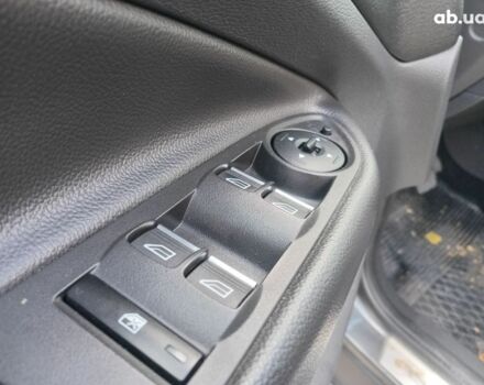 Форд Куга 2017 у Львові на Automoto.ua Сірий Форд Куга, об'ємом двигуна 2 л та пробігом 115 тис. км за 19680 $, фото 17 на Automoto.ua