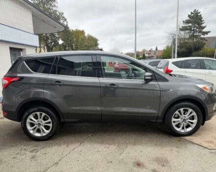 Серый Форд Куга, объемом двигателя 2 л и пробегом 57 тыс. км за 11000 $, фото 7 на Automoto.ua